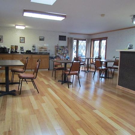 Cherry Lane Motor Inn Amish Country Ronks Exteriör bild